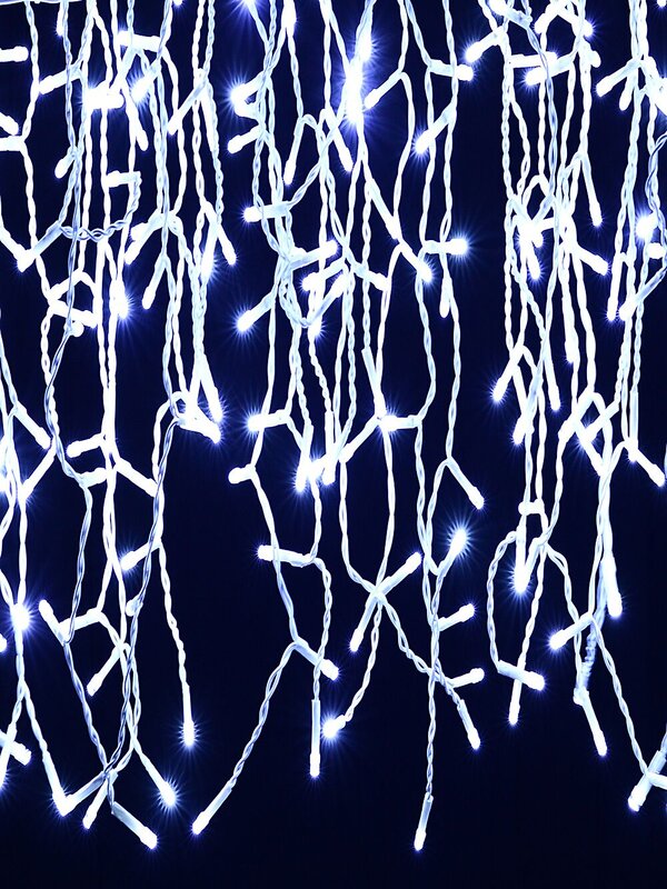 1008 Cool White LED Icicle Lights 8 Function With Memory Hold | 50m
