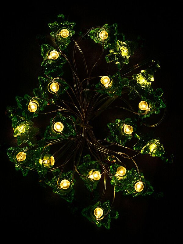 20 Warm White LED Christmas Trees String Fairy Static Battery Lights | 2m