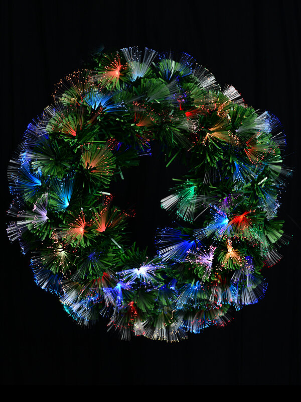 60cm Kaleidoscope Multi Colour LED Fibre Optic Christmas Wreath | 80 Tips