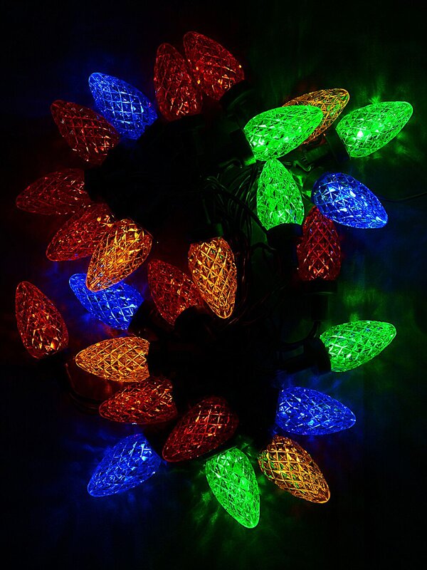 25 Multi Colour LED Pinecones String Fairy Static Battery Lights | 3.6m
