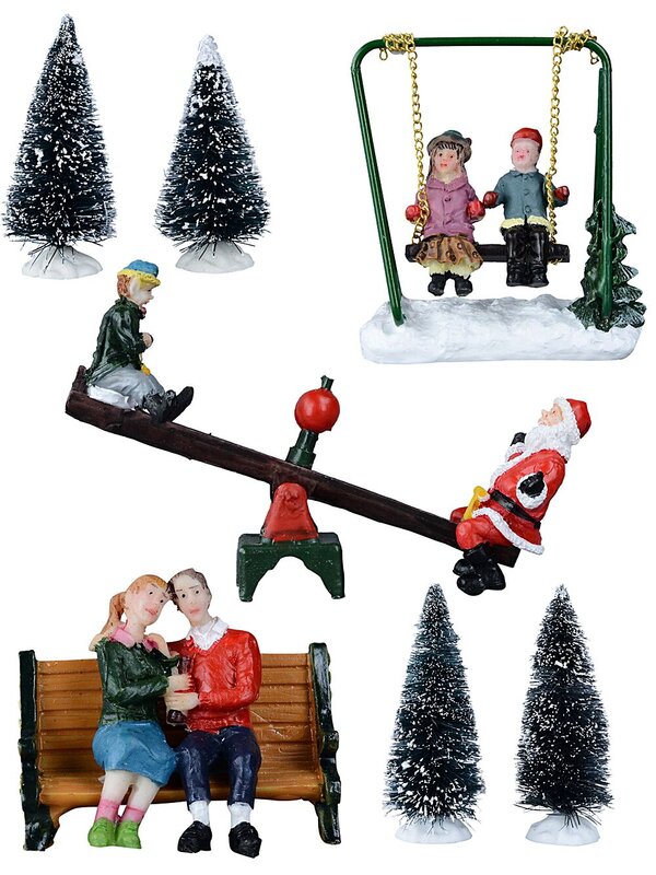 7x Santa & Family Park Village Scene | 10cm Tree
