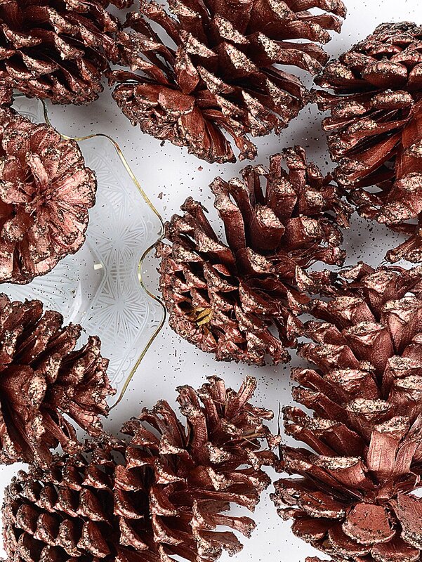 Natural Large Copper Glittered Pinecones | 200g